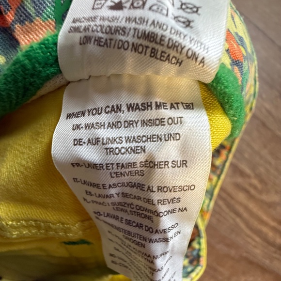 Mini Boden Girls SweetCorn Yellow Denim Shorts, NWT, Sz 9, Summer, Bright - Picture 8 of 11